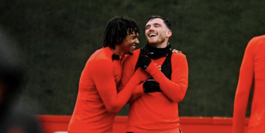 โรเบิร์ตสัน ชม เทรนต์