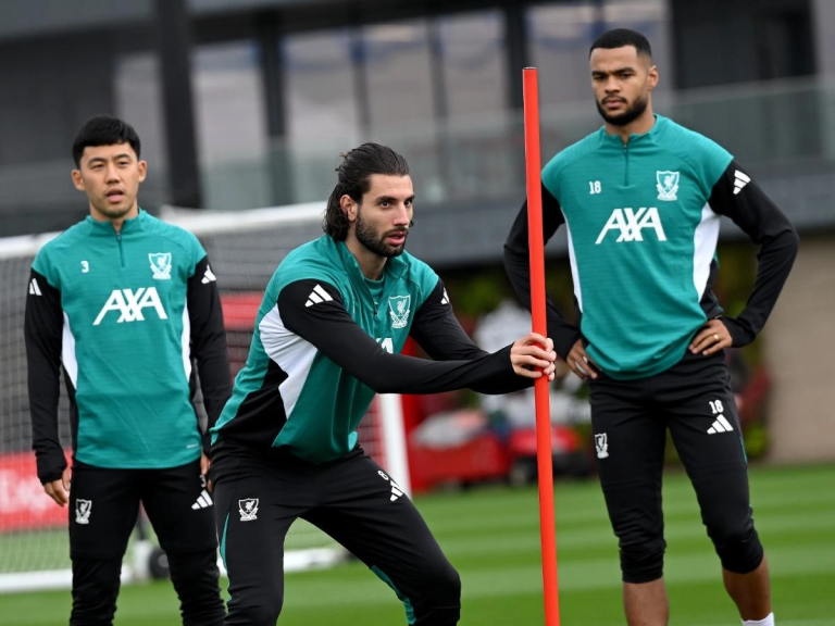 โดมินิก โซโบสไล กระตุ้นแข้งหงส์ ระเบิดฟอร์มเก่งให้ได้อีกครั้ง