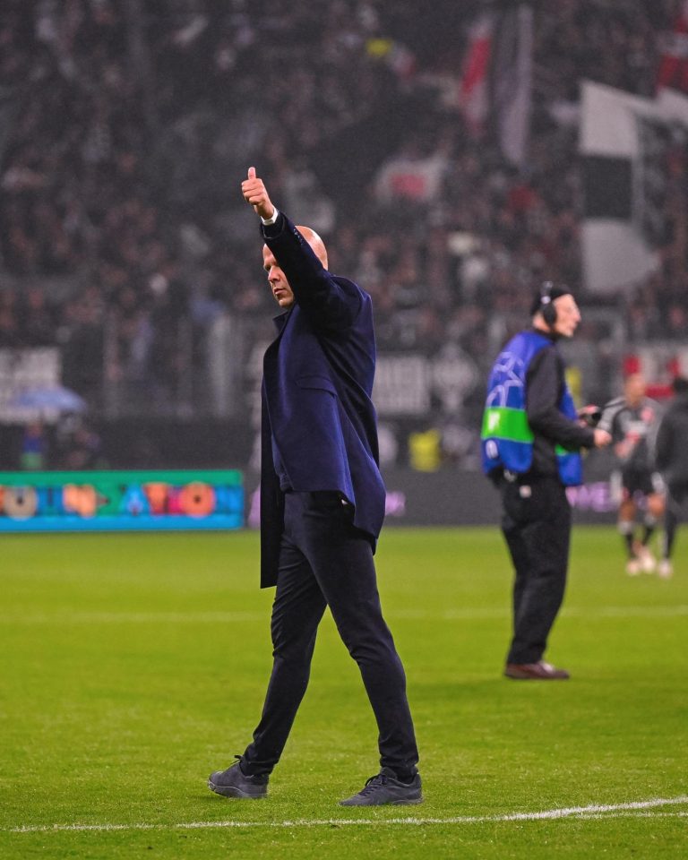 อาร์เนอ รับการป้องกันลูกตั้งเตะต้องดีกว่าเดิม