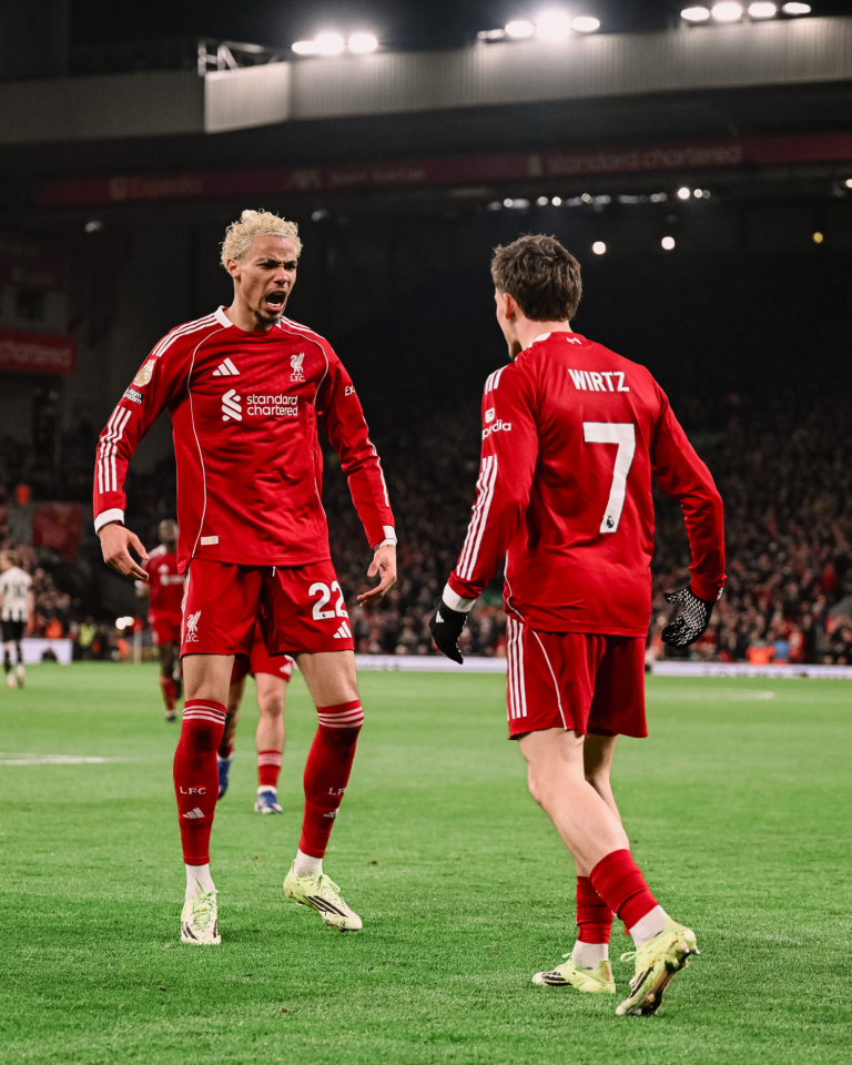 เวียร์ต ยก เอกีตีเก เป็นคู่หูทั้งในและนอกสนาม - ย้ำคิดถูกเลือกซบหงส์แดง